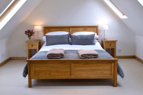 Long Barn - King Sized Bedroom